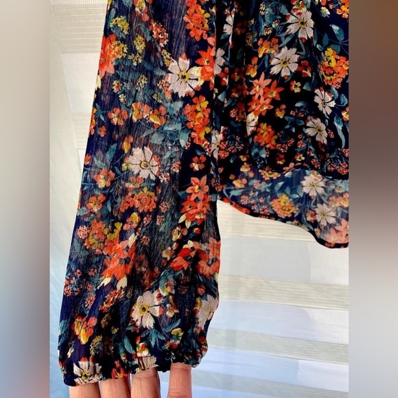 Mossimo Floral Blouse Wrap Style Semi Sheer Long Sleeve Top,  Medium 👚 - Picture 4 of 8